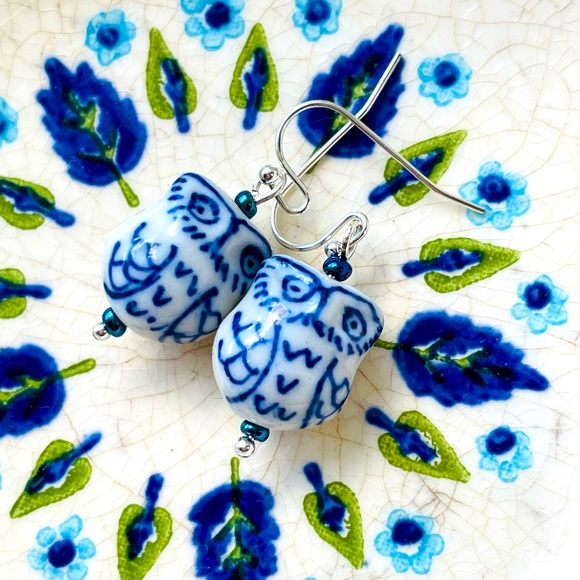 sterling silver & vintage hand-painted ceramic owl bead earrings blue white boho - Picture 9 of 9